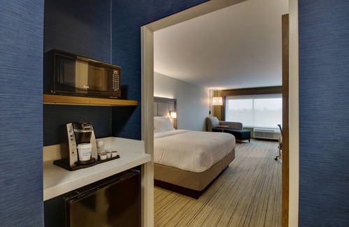 Mount Sterling Hotel | Holiday Inn Express & Suites Mt Sterling North by IHG