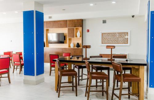 Andalusia Hotel | Holiday Inn Express - Andalusia by IHG