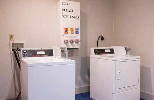 Branford Hotel | Holiday Inn Express Branford-New Haven by IHG