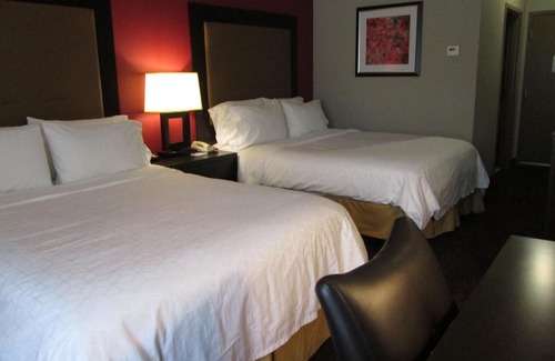 Cloverdale Hotel | Holiday Inn Express Cloverdale - Greencastle by IHG