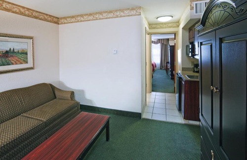 Gainesville Hotel | Holiday Inn Express Hotel & Suites Gainesville by IHG