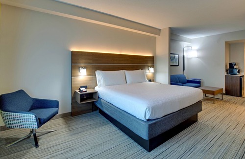 Pennington Bend Hotel | Holiday Inn Express Hotel and Suites Nashville-Opryland by IHG