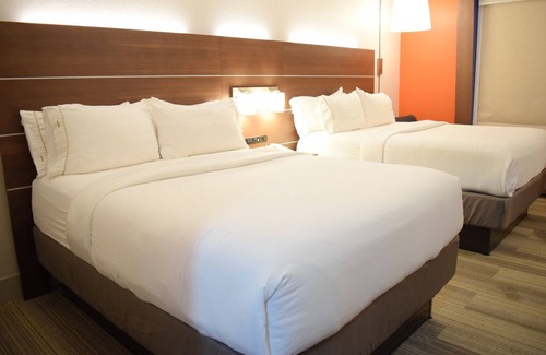 Northwest Pensacola Hotel | Holiday Inn Express Hotel & Suites West I 10 by IHG