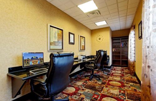 Odessa Hotel | Holiday Inn Express Hotel and Suites - Odessa by IHG