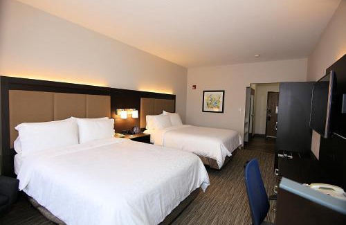 Ashland Hotel | Holiday Inn Express Hotel & Suites Ashland by IHG