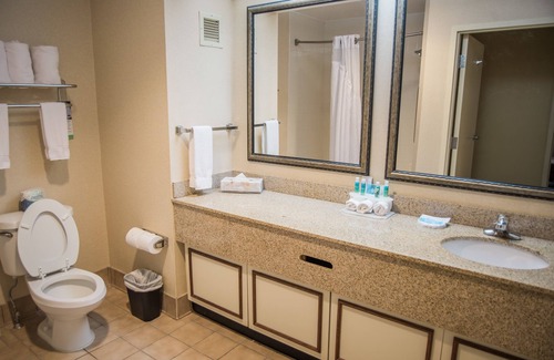Conover Hotel | Holiday Inn Express Hotel & Suites Conover (Hickory Area) by IHG