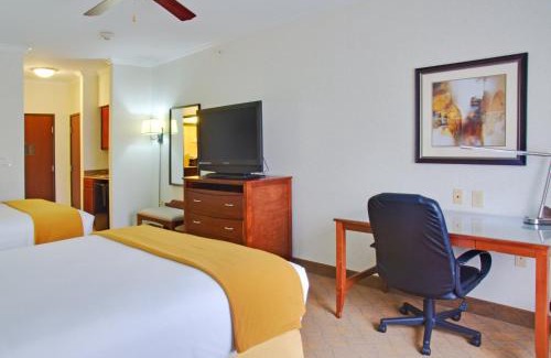 Lufkin Hotel | Holiday Inn Express Hotel & Suites Lufkin South by IHG