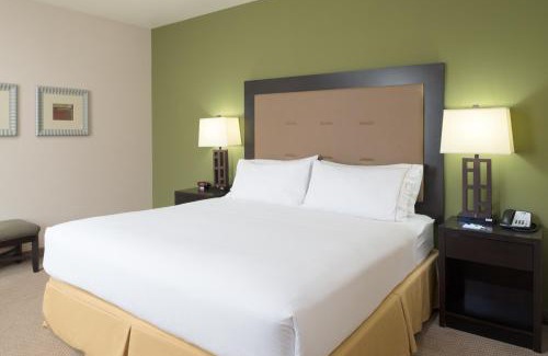 Sequim Hotel | Holiday Inn Express Hotel & Suites North Sequim by IHG