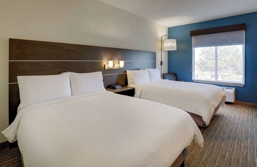 Gadsden Hotel | Holiday Inn Express Hotel & Suites Gadsden W-Near Attalla by IHG