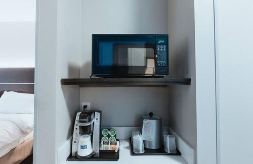 Hamburg Hotel | Holiday Inn Express Hotel & Suites Hamburg by IHG