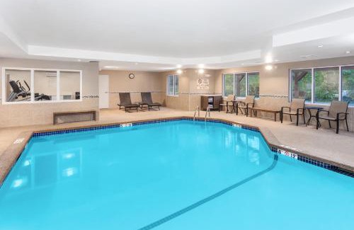 Seabrook Hotel | Holiday Inn Express Hotel & Suites Hampton South-Seabrook by IHG