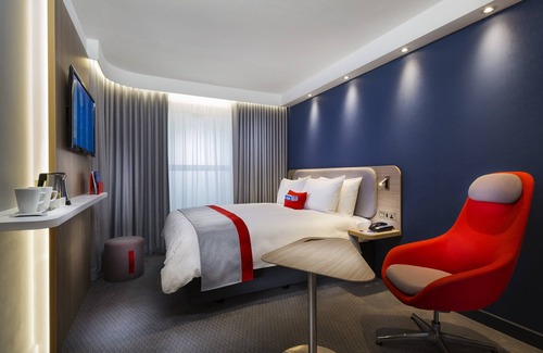 Fischeln Hotel | Holiday Inn Express Krefeld - Dusseldorf by IHG
