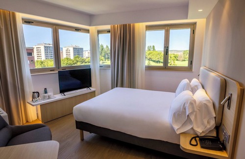 Logrono Hotel | Holiday Inn Express Logrono Rioja by IHG