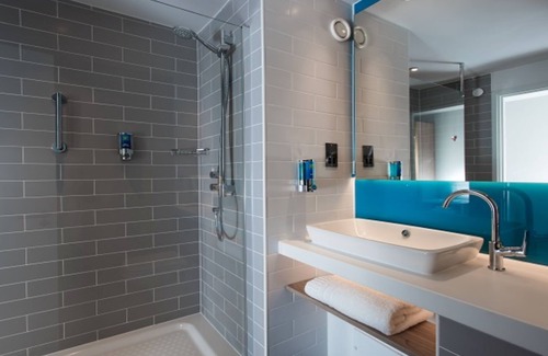 L'Arenas Hotel | Holiday Inn Express Nice Grand Arenas by IHG
