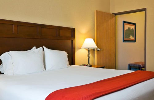 Salado Hotel | Holiday Inn Express of Salado-Belton by IHG