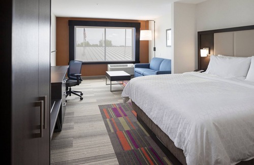 Bourbonnais Hotel | Holiday Inn Express & Suites Bourbonnais East - Bradley by IHG