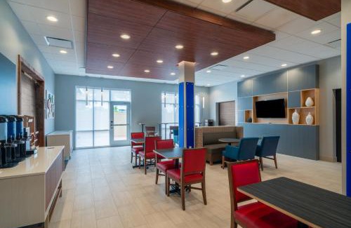 St. Peters Hotel | Holiday Inn Express & Suites - St Peters by IHG