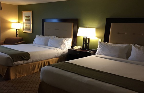 Woodland Hotel | Holiday Inn Express Sacramento Airport Woodland by IHG
