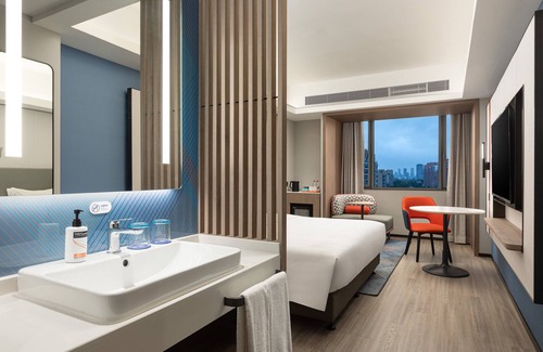 Minhang Hotel | Holiday Inn Express Shanghai Gumei by IHG