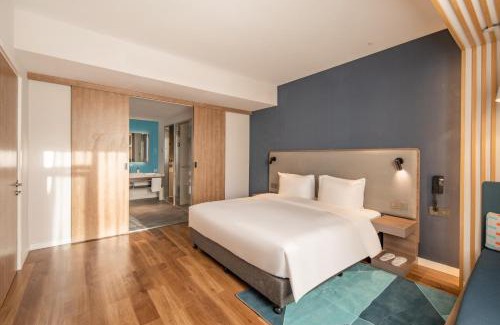 Jiading Hotel | Holiday Inn Express Shanghai Jiading New City by IHG