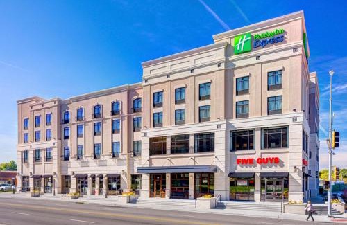Rosedale Hotel | Holiday Inn Express & Suites - Kansas City KU Medical Center by IHG