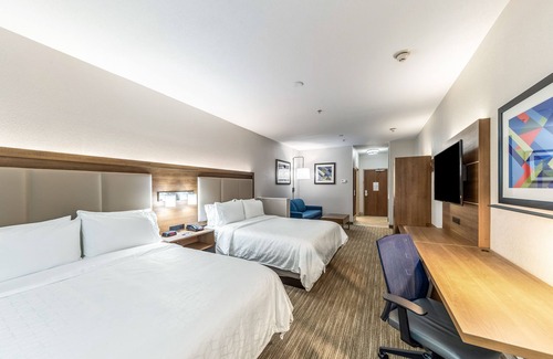 Fossil Creek Hotel | Holiday Inn Express & Suites Fort Worth - Fossil Creek by IHG