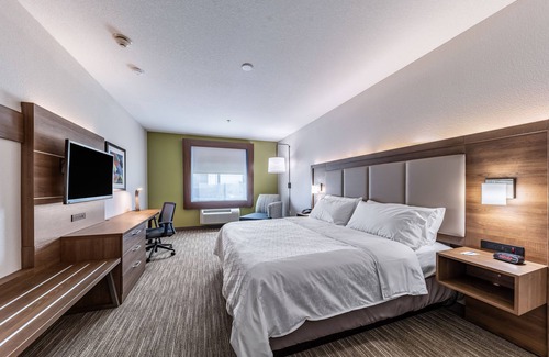 Fossil Creek Hotel | Holiday Inn Express & Suites Fort Worth - Fossil Creek by IHG