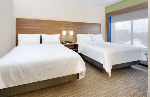 Round Rock Hotel | Holiday Inn Express & Suites Austin Round Rock by IHG
