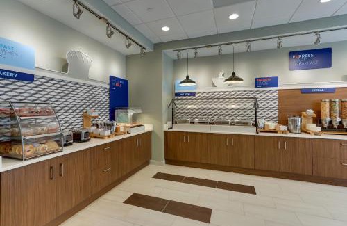 Clemmons Hotel | Holiday Inn Express & Suites - Winston - Salem SW - Clemmons by IHG