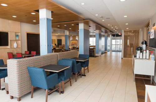 Marietta Hotel | Holiday Inn Express & Suites - Marietta by IHG