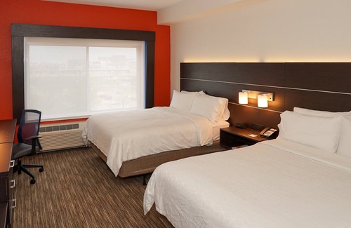 Chambers Heights Hotel | Holiday Inn Express & Suites Denver - Aurora Medical Campus by IHG