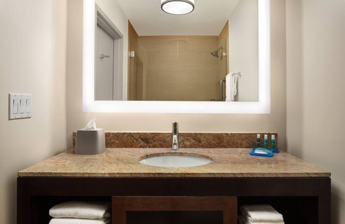 Belmont Hotel | Holiday Inn Express Suites Belmont by IHG