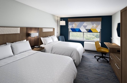 Dayton Hotel | Holiday Inn Express & Suites Dayton Highway 90 by IHG