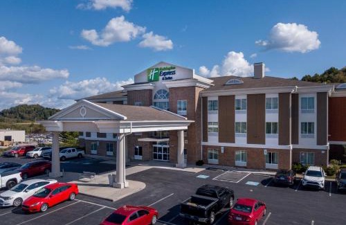 Lebanon Hotel | Holiday Inn Express & Suites Lebanon by IHG