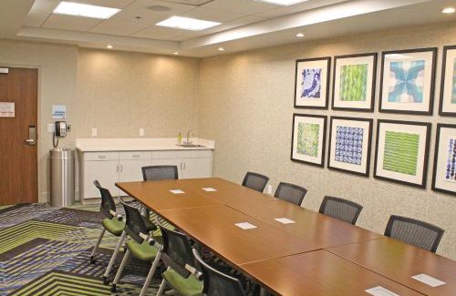 St. Louis Hotel | Holiday Inn Express & Suites - St. Louis South - I-55 by IHG