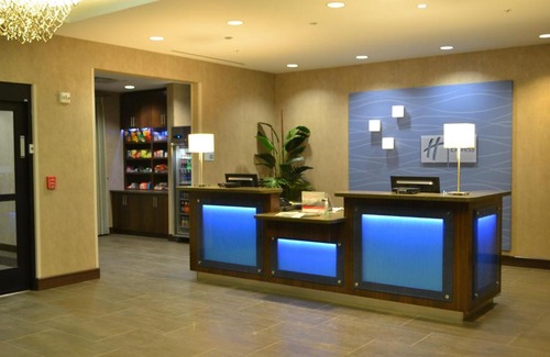 Midland Hotel | Holiday Inn Express & Suites Midland South I-20 by IHG