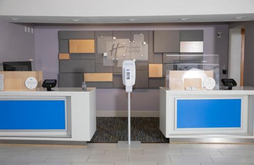 Napoleon Hotel | Holiday Inn Express - Toledo West - Napoleon by IHG