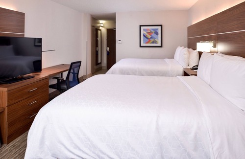 Towson Hotel | Holiday Inn Express Towson - Baltimore North by IHG