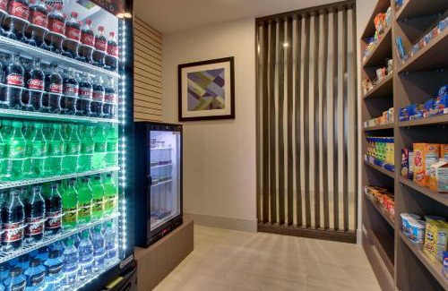 Mount Sterling Hotel | Holiday Inn Express & Suites Mt Sterling North by IHG