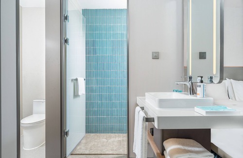 Jimei Hotel | Holiday Inn Express Xiamen Jimei New Town by IHG