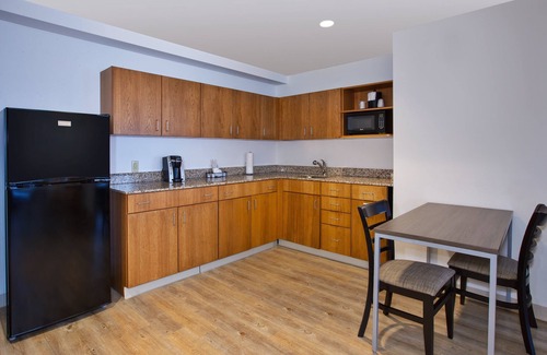 Morgantown Hotel | Holiday Inn Morgantown - University Area by IHG