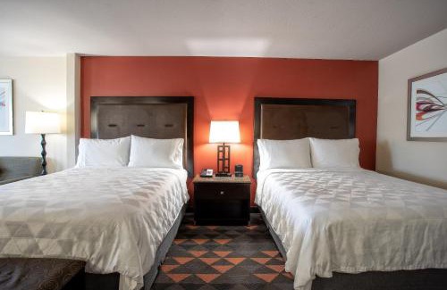 Oceanside Hotel | Holiday Inn Oceanside Marina Camp Pendleton by IHG