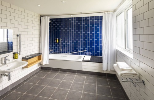 Reading Hotel | Holiday Inn Reading South M4 Jct11 by IHG