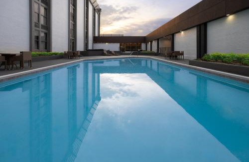 Cave Spring Hotel | Holiday Inn Roanoke - Tanglewood Route 419 & I 581 by IHG