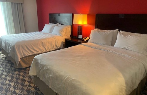 Fairview Heights Hotel | Holiday Inn St. Louis Fairview Heights by IHG