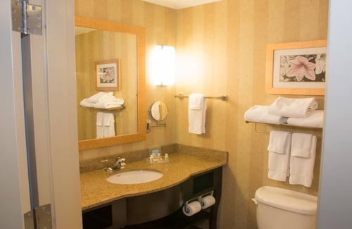 Fairview Heights Hotel | Holiday Inn St. Louis Fairview Heights by IHG