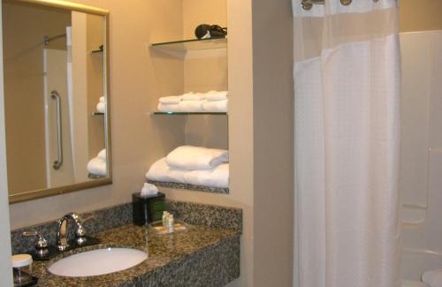 Lake Elmo Hotel | Holiday Inn St. Paul Northeast - Lake Elmo by IHG