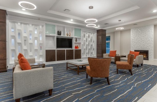 Jefferson City Hotel | Holiday Inn & Suites - Jefferson City by IHG