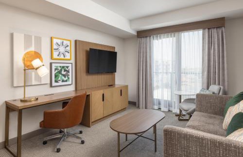 Monterey Park Hotel | Holiday Inn & Suites Monterey Park – Los Angeles by IHG