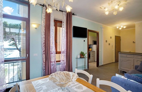 San Bartolomeo al Mare Apartment | Holiday Apartment Casa Laura Elena by the Beach with Wi-Fi